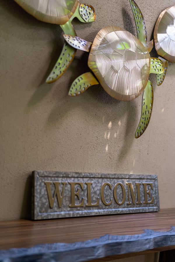 Noahs Hideaway Luxury B&B Lahaina Exterior photo